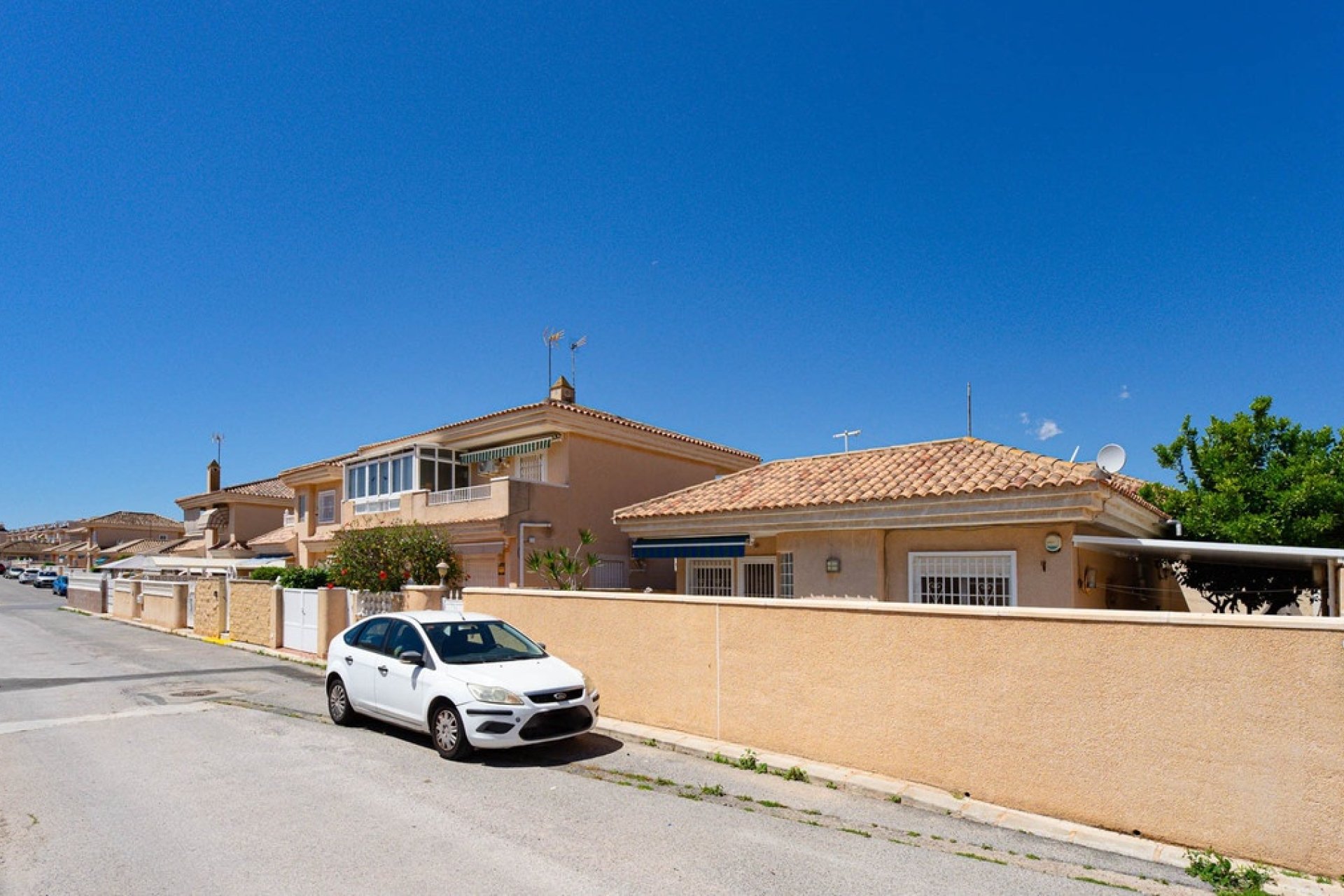Rynek wtórny - Villa - Orihuela - Punta Prima