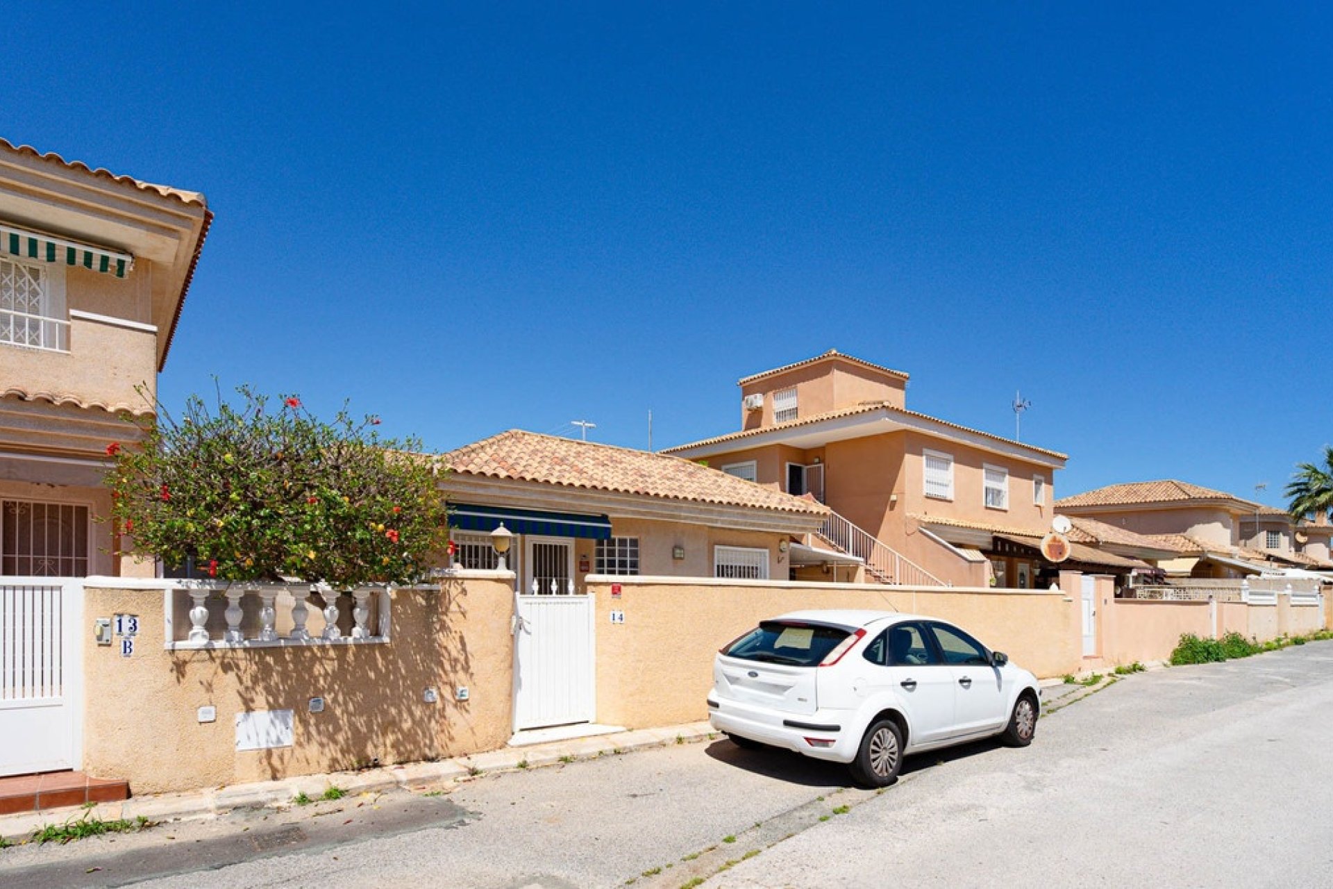 Rynek wtórny - Villa - Orihuela - Punta Prima