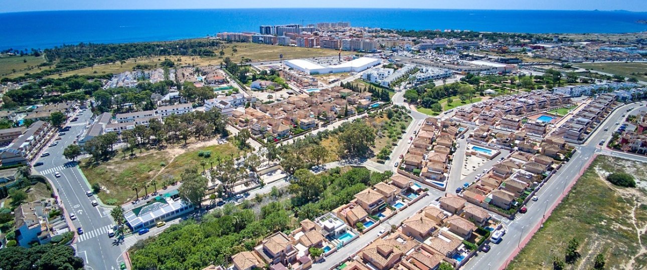 Rynek wtórny - Villa - Orihuela - Punta Prima