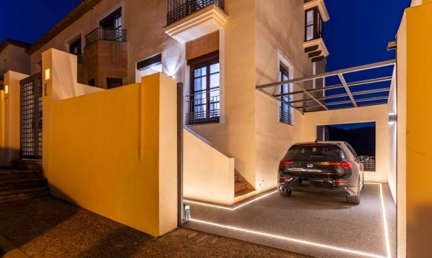 Town house - Resale - Benahavís - Benahavís Centro