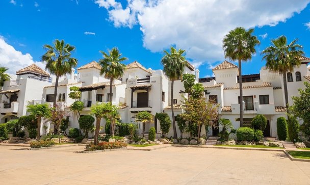 Town house - Resale - Benahavís - Benahavís Centro