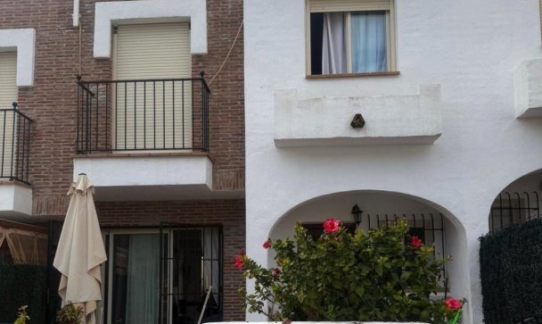 Town house - Resale - Benahavís - Benahavís Centro