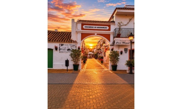 Town house - Resale - Estepona - Cancelada