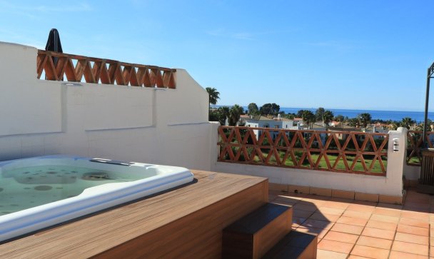 Town house - Resale - Estepona - Estepona Centro