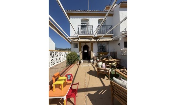Town house - Resale - Estepona - Estepona Centro