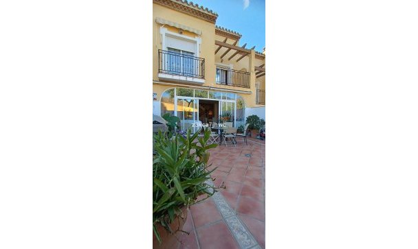Town house - Resale - Estepona - Estepona Centro