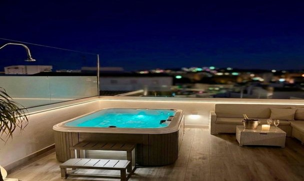 Town house - Resale - Estepona - Estepona Centro