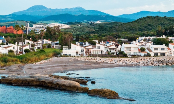Town house - Resale - Estepona - Estepona Centro