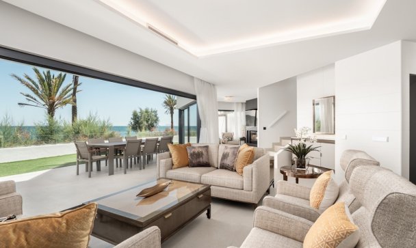 Town house - Resale - Estepona - Estepona Centro