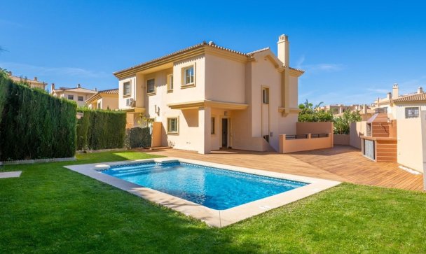 Town house - Resale - Fuengirola - Los Pacos