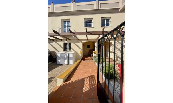 Town house - Resale - Manilva - La Duquesa