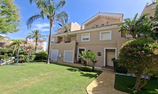 Town house - Resale - Manilva - La Duquesa