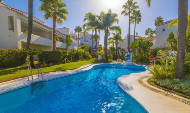 Town house - Resale - Marbella - Bahía de Marbella