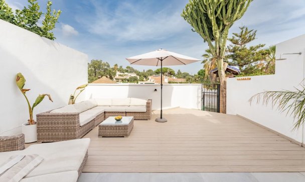 Town house - Resale - Marbella - Elviria
