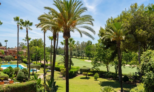 Town house - Resale - Marbella - Guadalmina Baja