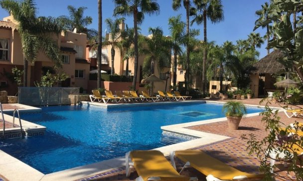 Town house - Resale - Marbella - Nueva Andalucía