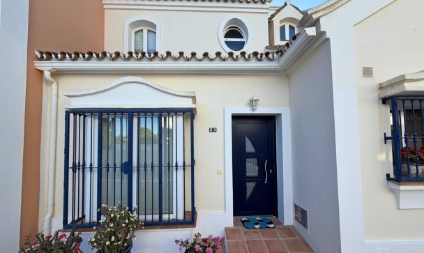 Town house - Resale - Marbella - Nueva Andalucía
