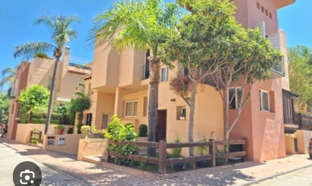 Town house - Resale - Marbella - Nueva Andalucía