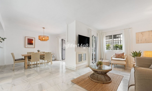Town house - Resale - Marbella - Nueva Andalucía