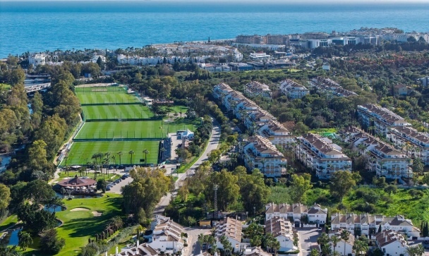 Town house - Resale - Marbella - Nueva Andalucía