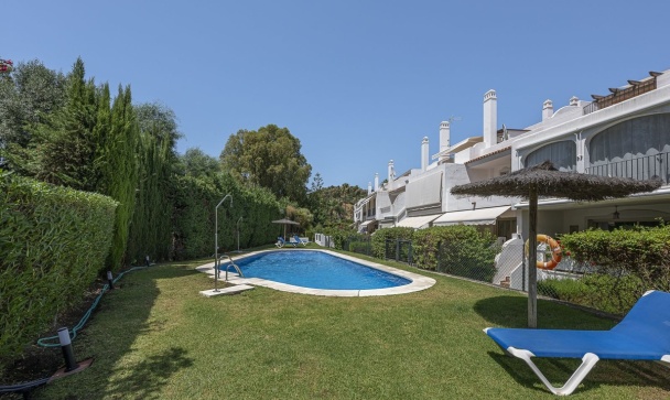 Town house - Resale - Marbella - Nueva Andalucía