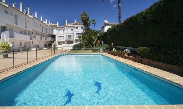Town house - Resale - Marbella - Puerto Banús