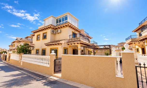 Town house - Resale - Orihuela - La Zenia