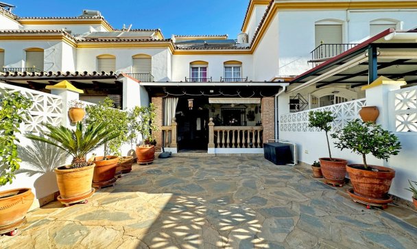 Town house - Rynek wtórny - Estepona - Estepona Centro