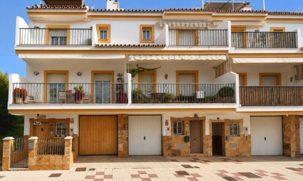 Town house - Rynek wtórny - Estepona - Estepona Centro