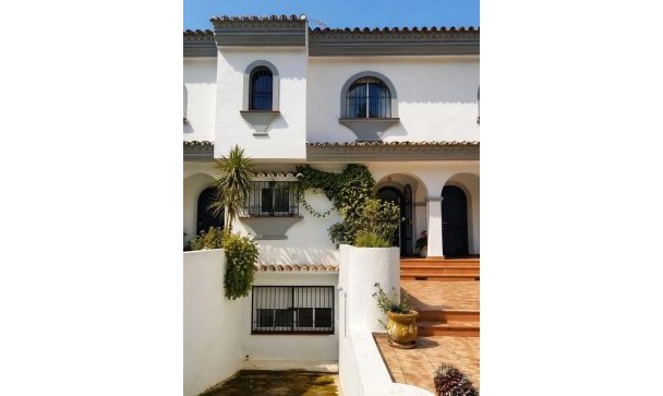 Town house - Rynek wtórny - Marbella - Cabopino