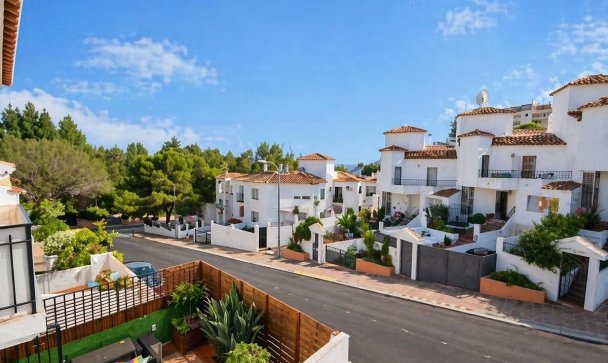 Town house - Wiederverkauf - Benalmadena - Benalmadena Centro