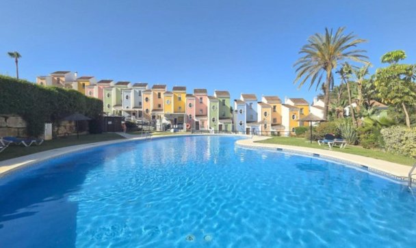 Town house - Wiederverkauf - Casares - Casares Centro