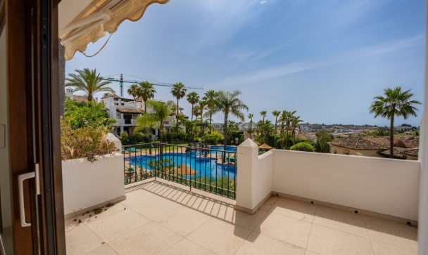 Town house - Wiederverkauf - El Paraiso - El Paraiso