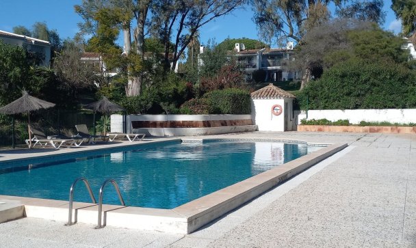 Town house - Wiederverkauf - Estepona - Atalaya