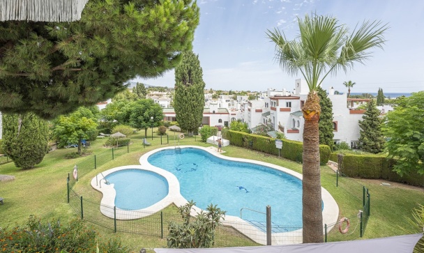 Town house - Wiederverkauf - Estepona - Bel Air