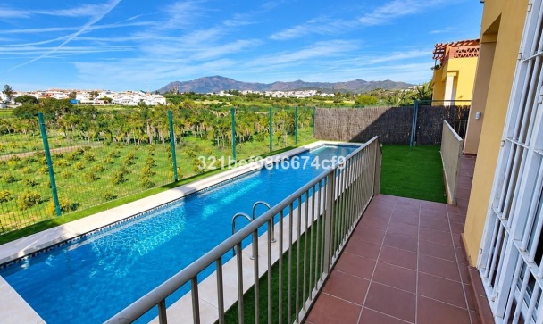 Town house - Wiederverkauf - Estepona - Cancelada