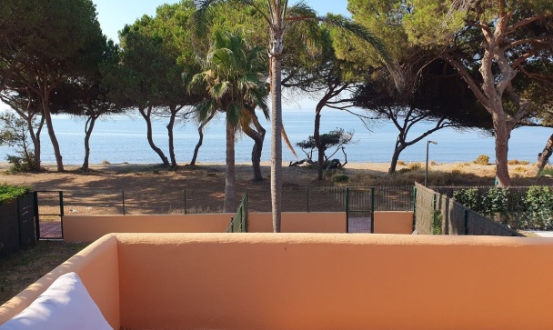 Town house - Wiederverkauf - Estepona - El Presidente