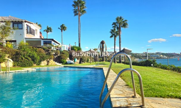 Town house - Wiederverkauf - Estepona - Estepona Centro