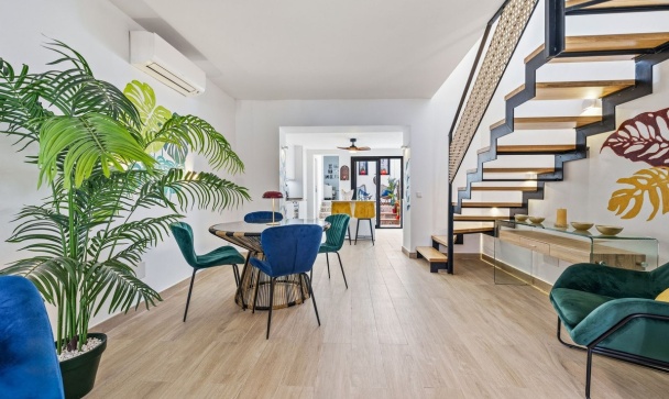 Town house - Wiederverkauf - Estepona - Estepona Centro