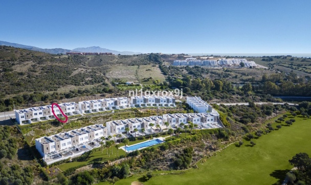 Town house - Wiederverkauf - Estepona - Estepona Centro