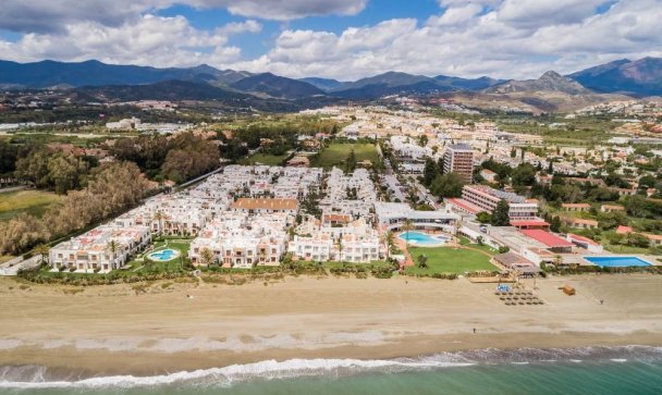 Town house - Wiederverkauf - Estepona - Estepona Centro