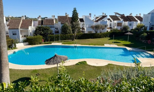 Town house - Wiederverkauf - Estepona - Estepona Centro