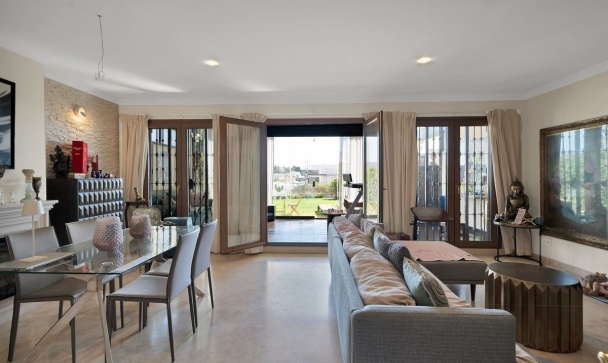 Town house - Wiederverkauf - Estepona - Estepona Centro