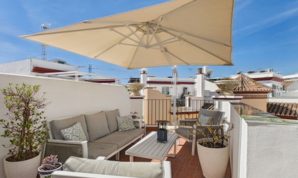 Town house - Wiederverkauf - Estepona - Estepona Centro