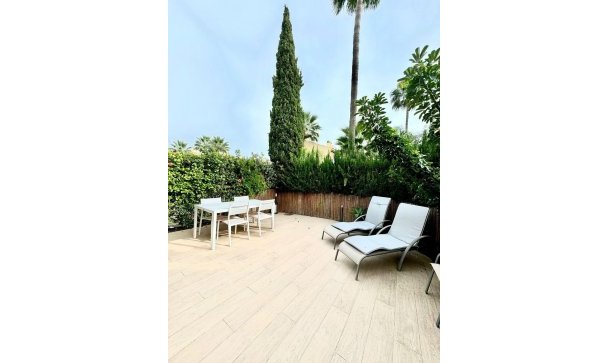 Town house - Wiederverkauf - Marbella - Cortijo Blanco