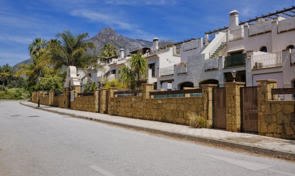 Town house - Wiederverkauf - Marbella - Nagüeles