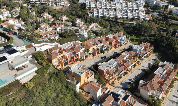 Town house - Wiederverkauf - Marbella - Nueva Andalucía