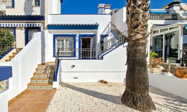 Town house - Wiederverkauf - Orihuela - Villamartin