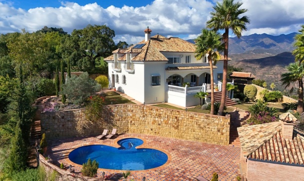 Villa - Neue Gebäude - Marbella - La Mairena