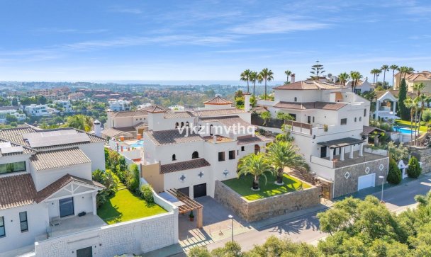 Villa - Resale - Benahavís - Benahavís Centro